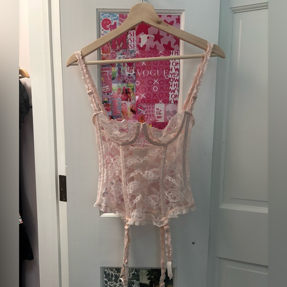 VINTAGE FREDRICKS OF HOLLYWOOD LACE LINGERIE CORSET TOP